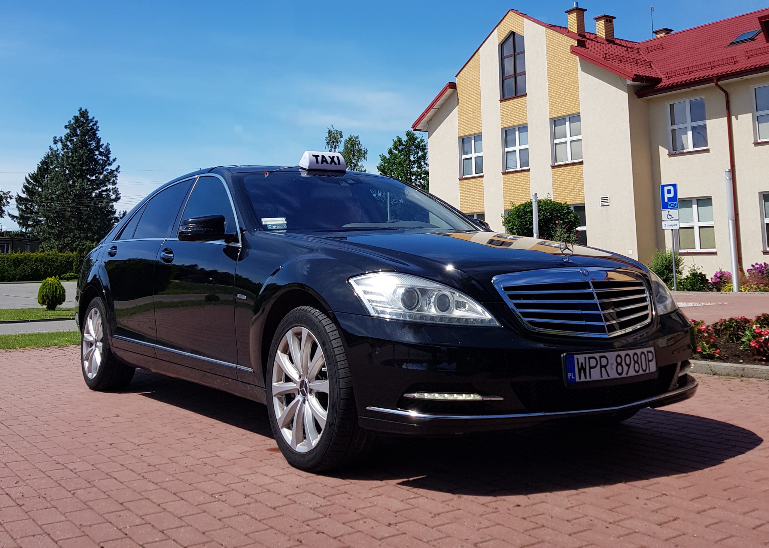 TAXI Nadarzyn z tyłu
